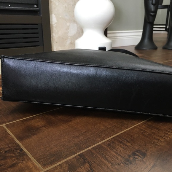$65 - NWOT - GIUDI Purse / Handbag - Picture 3 of 4